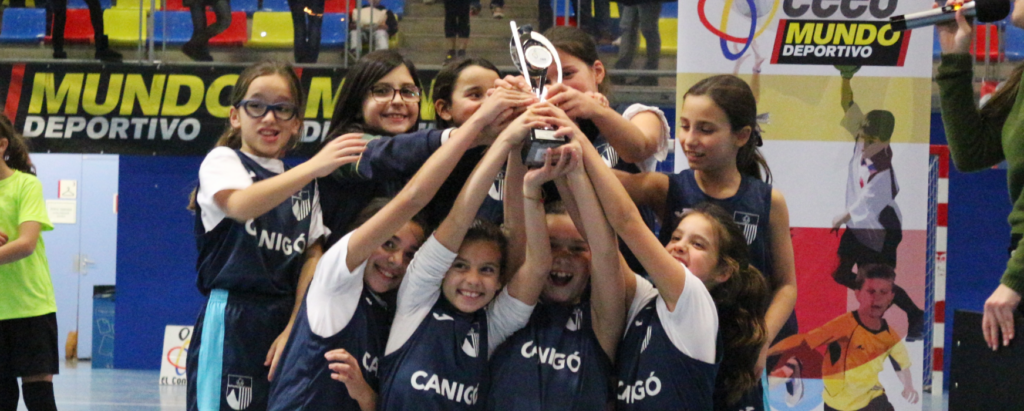 Equip guanyador Copa CEEB 2024 bàsquet femení